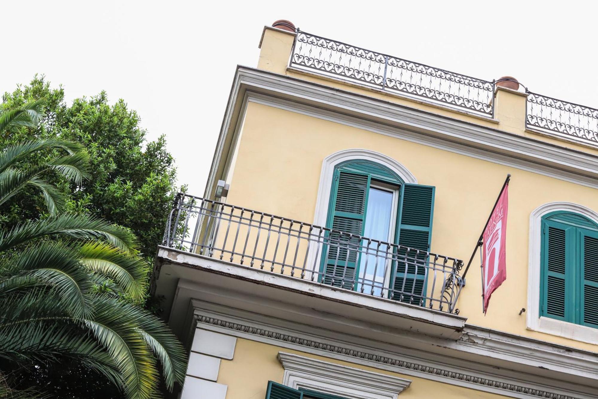 Hotel Latinum — Foto 1